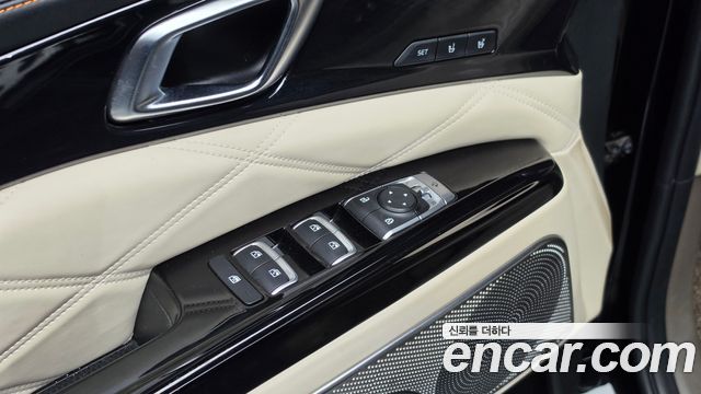 Kia Carnival (IV) Gasoline 7-seater Limousine(Special vehicle) 2022 — фото 21