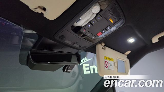 Kia Carnival (IV) Gasoline 7-seater Limousine(Special vehicle) 2022 — фото 23