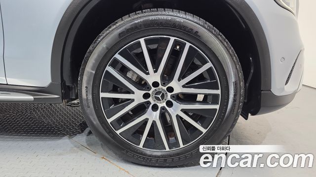 Mercedes-Benz GLC-Class (X253) GLC300e 4MATIC 2021 — фото 5