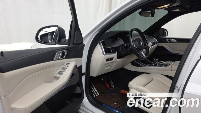 BMW X7 (G07) xDrive 40i M Sport 6STR 2022 — фото 10
