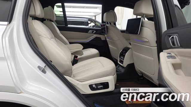 BMW X7 (G07) xDrive 40i M Sport 6STR 2022 — фото 12