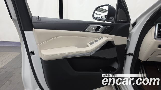 BMW X7 (G07) xDrive 40i M Sport 6STR 2022 — фото 24