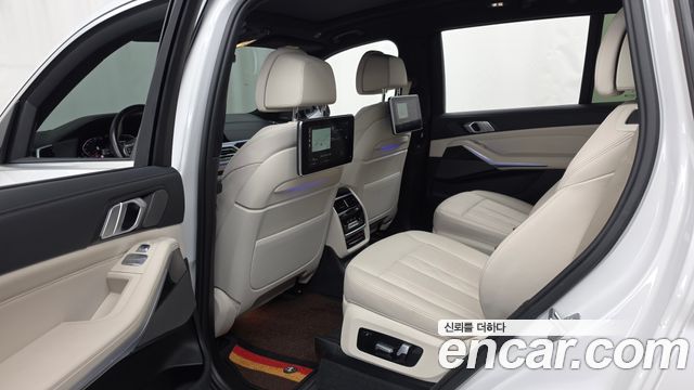 BMW X7 (G07) xDrive 40i M Sport 6STR 2022 — фото 26