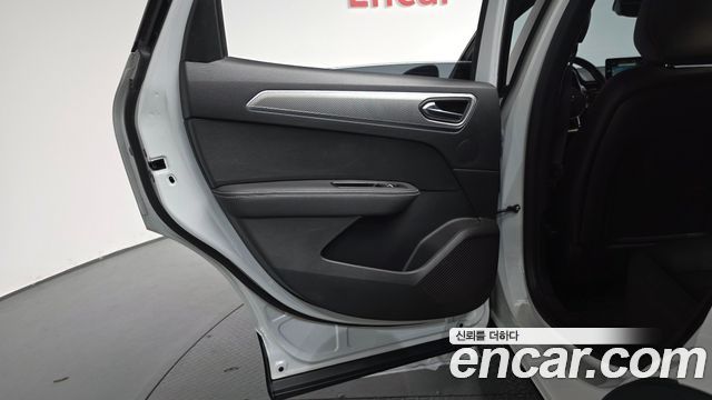 Renault Korea XM3 1.3 TCe RE Inspire 2023 — фото 31