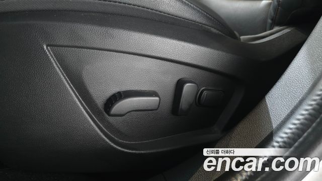 Renault Korea XM3 1.3 TCe RE Inspire 2023 — фото 37