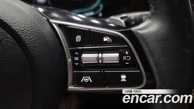 Kia Seltos Gasoline 2.0 2WD Signature 2023 — фото 17