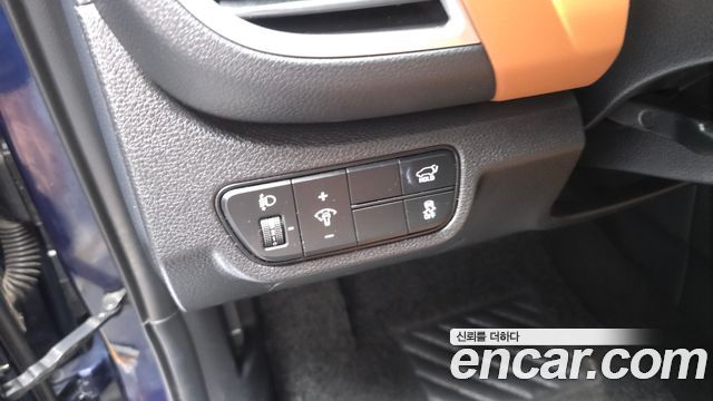 Kia Seltos Gasoline 2.0 2WD Signature 2023 — фото 18