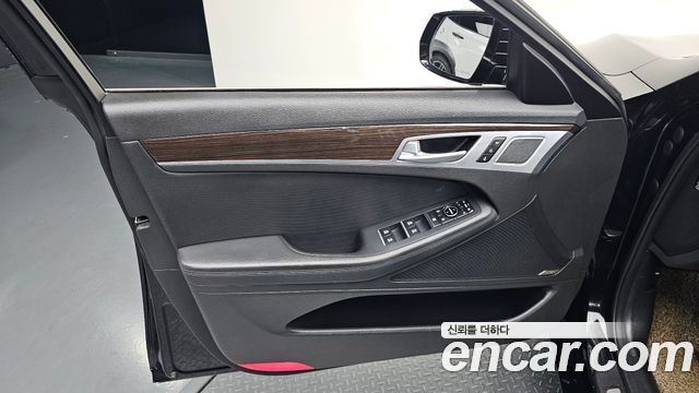 Genesis G80 3.8 GDI Prestige 2017 — фото 24