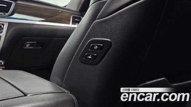 Genesis G80 3.8 GDI Prestige 2017 — фото 28
