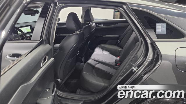 Kia K5 (III) 2.0 Prestige 2023 — фото 11
