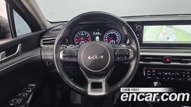 Kia K5 (III) 2.0 Prestige 2023 — фото 14