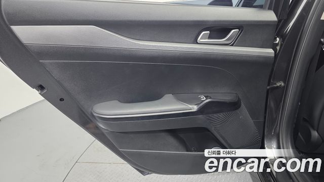 Kia K5 (III) 2.0 Prestige 2023 — фото 25