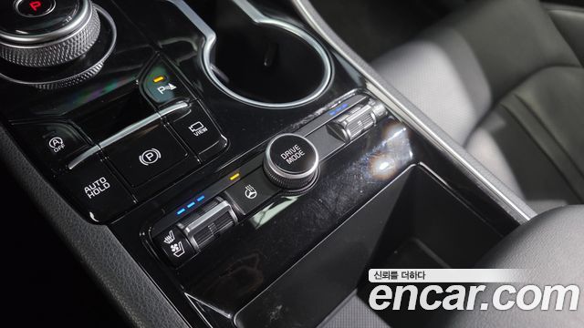 Kia K5 (III) 2.0 Prestige 2023 — фото 30