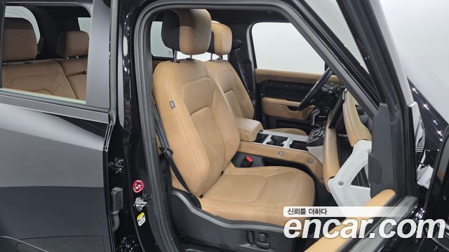 Land Rover Defender (L663) 110 P300 X-Dynamic SE 2025 — фото 11