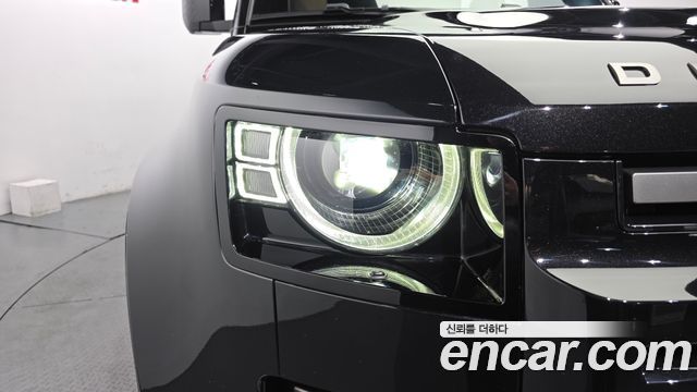Land Rover Defender (L663) 110 P300 X-Dynamic SE 2025 — фото 22