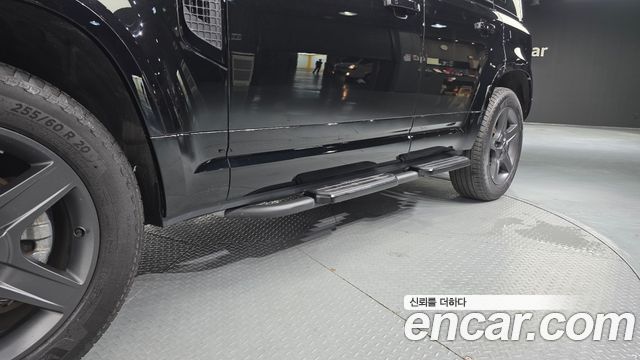 Land Rover Defender (L663) 110 P300 X-Dynamic SE 2025 — фото 32