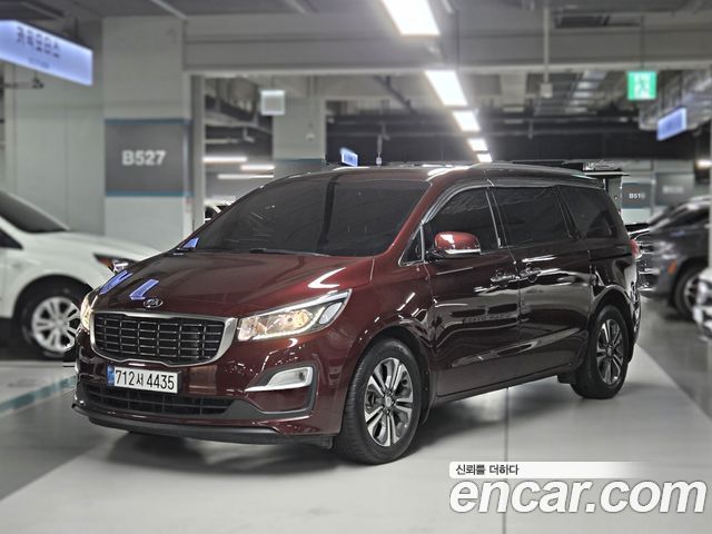 Kia Carnival 11-Seater Prestige 2019 — фото 1