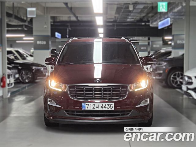Kia Carnival 11-Seater Prestige 2019 — фото 3