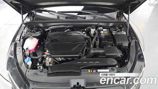 Kia K5 (III) 2.0 LPI Prestige 2023 — фото 6