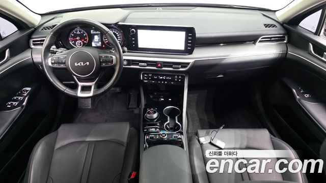 Kia K5 (III) 2.0 LPI Prestige 2023 — фото 7