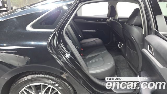 Kia K5 (III) 2.0 LPI Prestige 2023 — фото 12