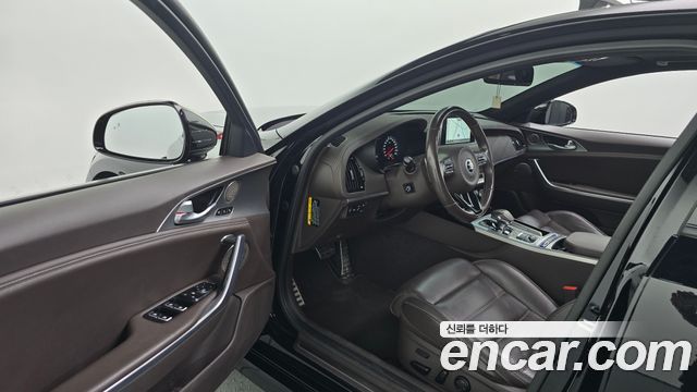 Kia Stinger 2.0 Turbo AWD Platinum 2019 — фото 10
