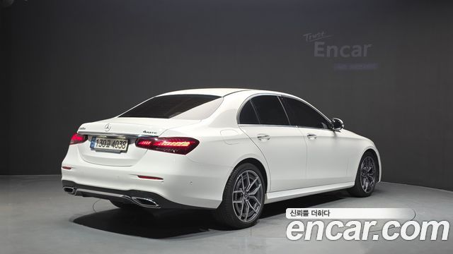 Mercedes-Benz E-Class (W213) E220d 4MATIC AMG Line 2022 — фото 2