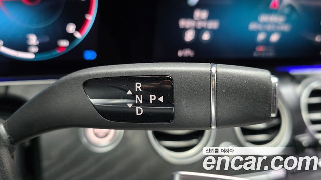 Mercedes-Benz E-Class (W213) E220d 4MATIC AMG Line 2022 — фото 9