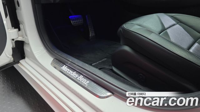 Mercedes-Benz E-Class (W213) E220d 4MATIC AMG Line 2022 — фото 30