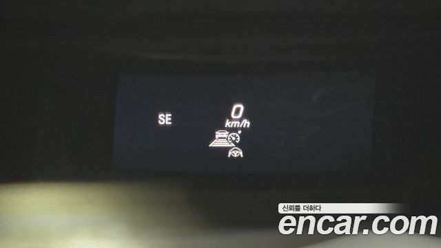 Mercedes-Benz E-Class (W213) E220d 4MATIC AMG Line 2022 — фото 32