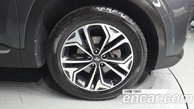 Hyundai Santa Fe (TM) Gasoline 2.0T 2WD Exclusive Special 2019 — фото 5