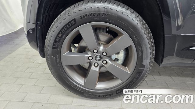 Land Rover Defender (L663) 110 P300 X-Dynamic SE 2025 — фото 5