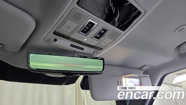 Land Rover Defender (L663) 110 P300 X-Dynamic SE 2025 — фото 16