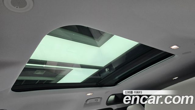 Land Rover Defender (L663) 110 P300 X-Dynamic SE 2025 — фото 19