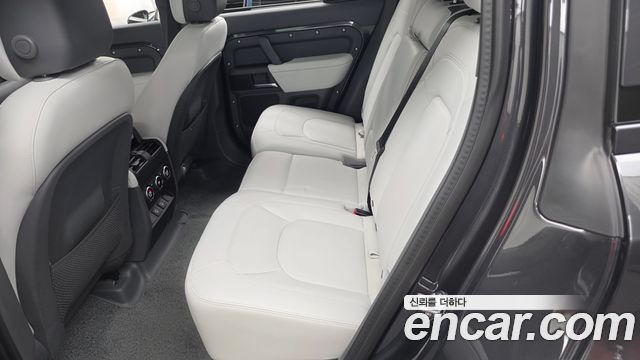 Land Rover Defender (L663) 110 P300 X-Dynamic SE 2025 — фото 26