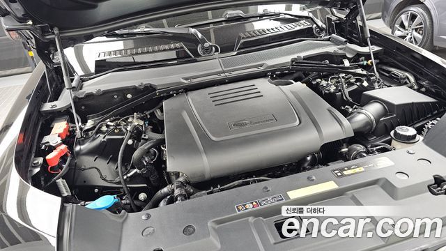 Land Rover Defender (L663) 110 P300 X-Dynamic SE 2025 — фото 6