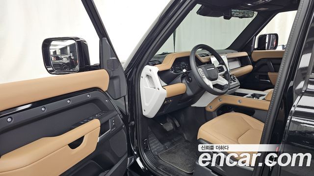 Land Rover Defender (L663) 110 P300 X-Dynamic SE 2025 — фото 10