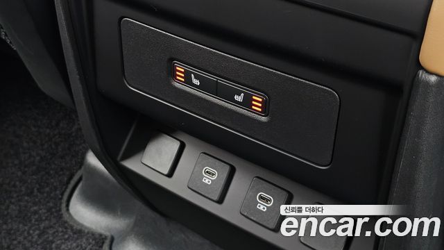 Land Rover Defender (L663) 110 P300 X-Dynamic SE 2025 — фото 19