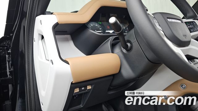Land Rover Defender (L663) 110 P300 X-Dynamic SE 2025 — фото 27