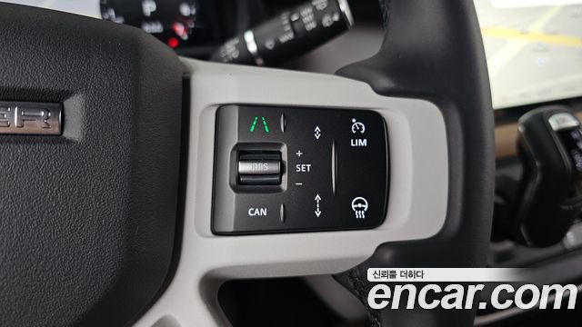 Land Rover Defender (L663) 110 P300 X-Dynamic SE 2025 — фото 34