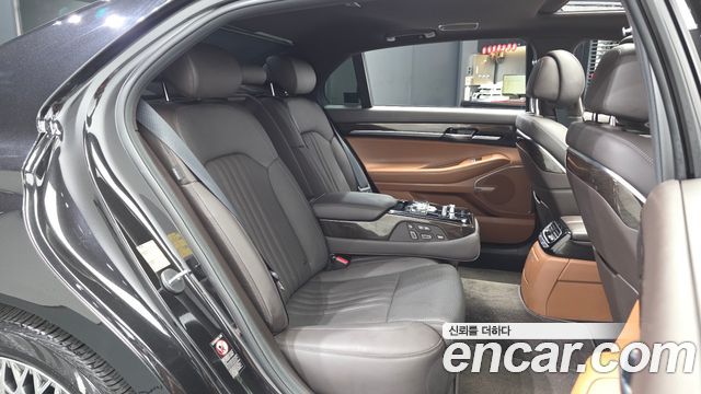 Genesis G90 3.3 T AWD Premium Luxury 2019 — фото 12