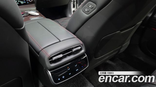 Genesis G80 (RG3) Gasoline 3.5 Turbo AWD 2025 — фото 28