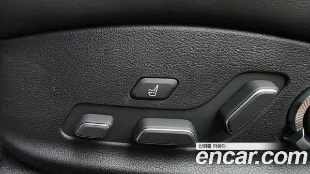 Genesis G80 (RG3) Gasoline 3.5 Turbo AWD 2025 — фото 35