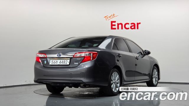 Toyota Camry Hybrid XLE 2012 — фото 2