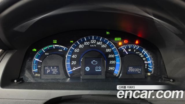 Toyota Camry Hybrid XLE 2012 — фото 8