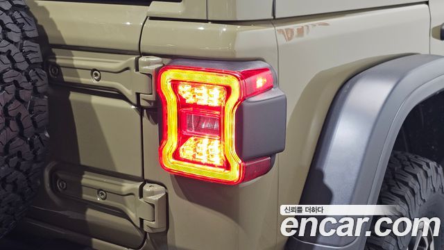 Jeep Wrangler (JL) 2.0 Rubicon Power Top 4Door 2025 — фото 23