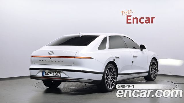 Hyundai Grandeur (GN7) 2,5 Gasoline 2WD Premium 2023 — фото 2