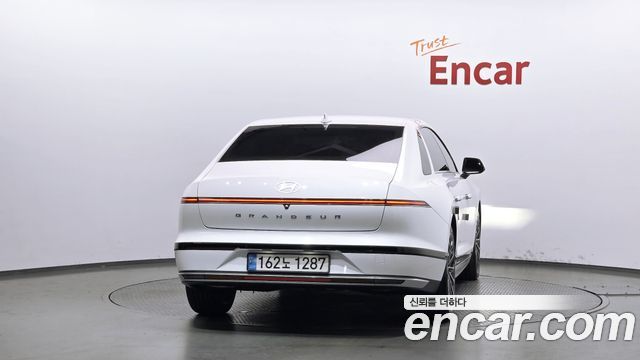 Hyundai Grandeur (GN7) 2,5 Gasoline 2WD Premium 2023 — фото 4
