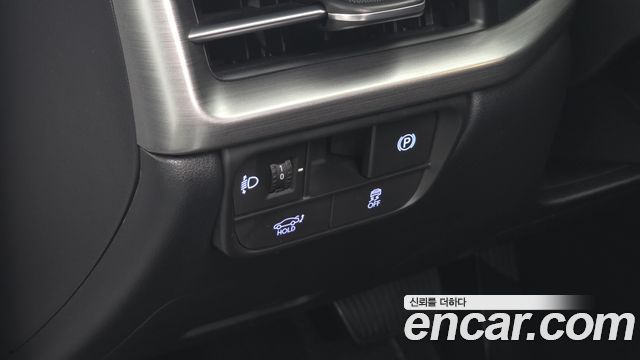 Hyundai Grandeur (GN7) 2,5 Gasoline 2WD Premium 2023 — фото 15