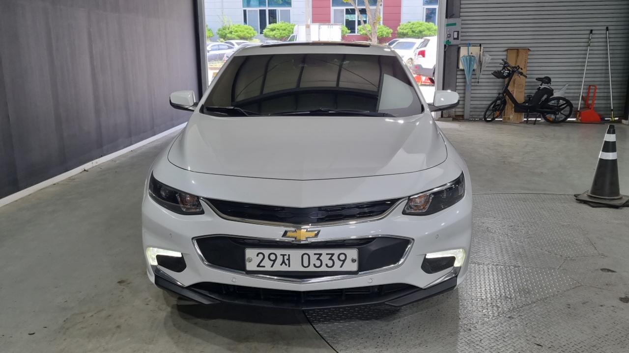Chevrolet Malibu 2.0 Turbo LTZ Premium 2017 — фото 3